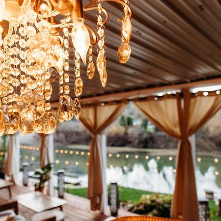 Boho Manor Hotel Monte Rio Ngoại thất bức ảnh